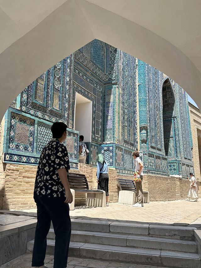 Discover the Beauty of Shah-i-Zinda in Samarkand, Uzbekistan 🇺🇿 