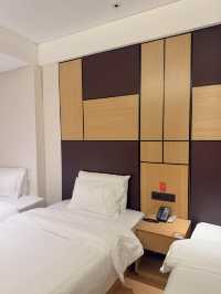 แนะนำโรงแรมเมื่อมาเหิงเตี้ยน Elan Select Hotel 