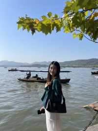 ทะเลสาบซีหู (West Lake) หางโจว 🌅