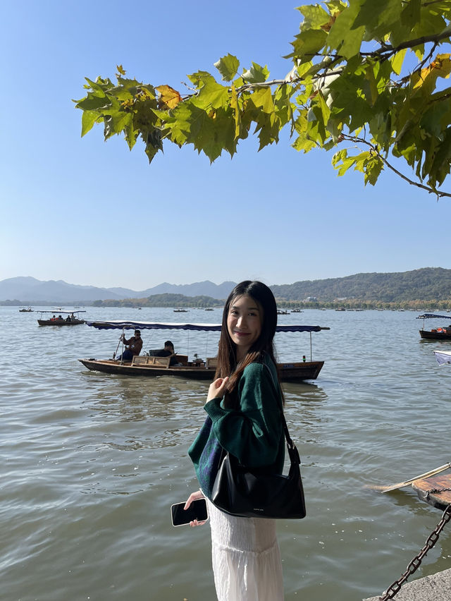ทะเลสาบซีหู (West Lake) หางโจว 🌅