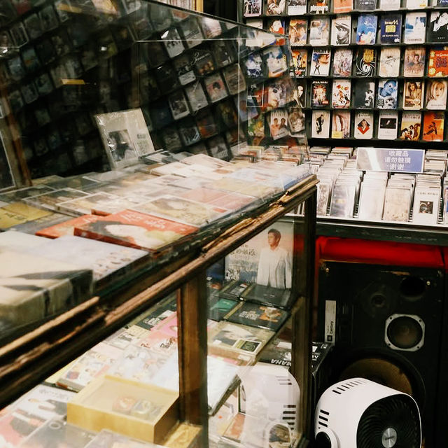Retro Brews and Timeless Whispers