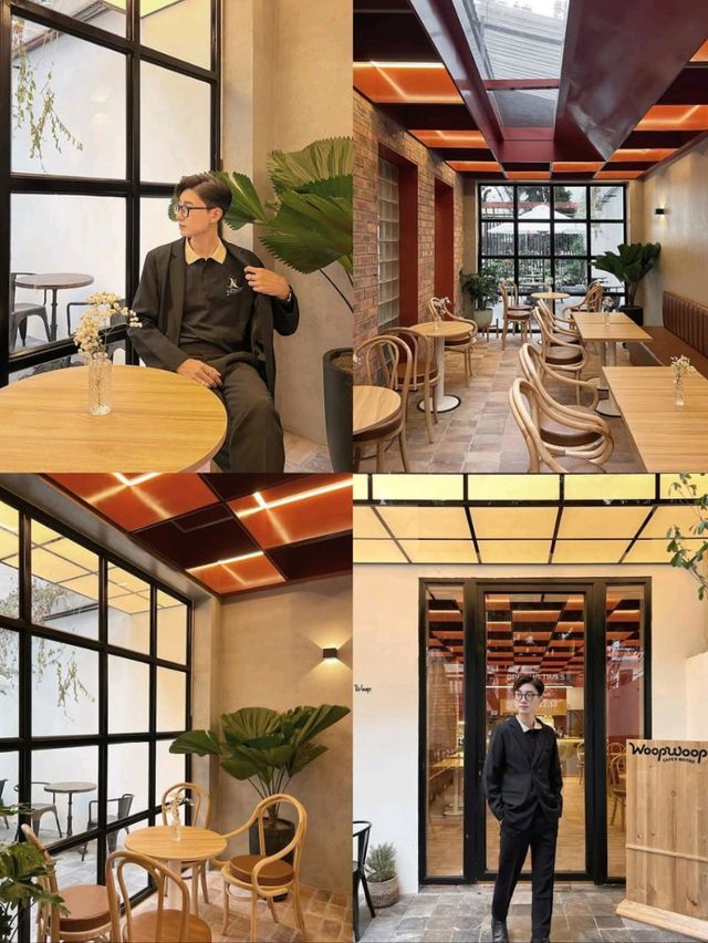 Woop Woop Cafe & Bistro