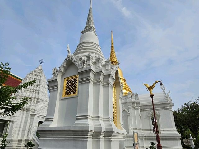 อาคารวิหารน้อย สุสานหลวงวัดราชบพิธ