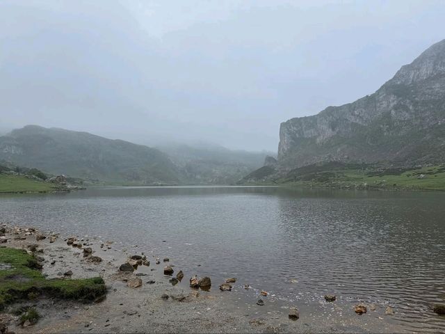 Clouds, Cows & Crazy Views at Lagos de Covadonga