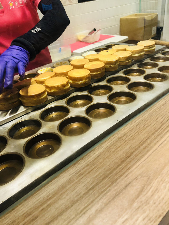 你被爆汁的。紅豆🫘燒餅。