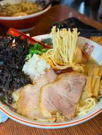 日本人開設正宗拉麵店🍜