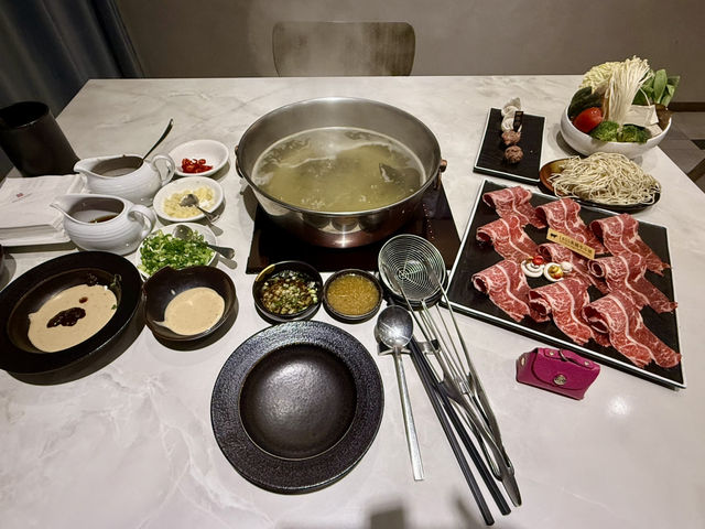高雄漢來飯店10樓（精緻火鍋）食材實料.值得推薦大家