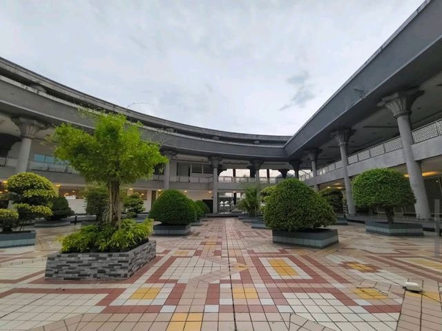 Sultan Abdul Samad Mosque (KLIA Mosque) Sultan Abdul Samad Mosque (KLIA Mosque)