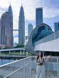 จุดถ่ายภาพสะพานสวยแปลกตา Saloma Link Bridge