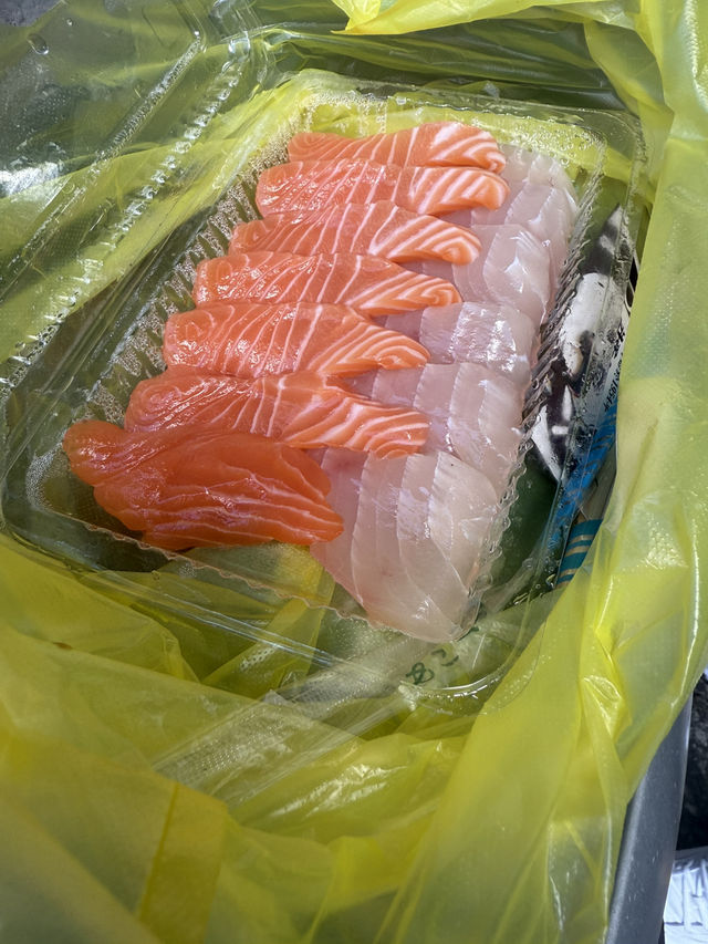 宜蘭超chill行程：空氣島彈跳工廠打卡+蘇澳漁港激平生魚片！羅東夜市掃街攻略🤩