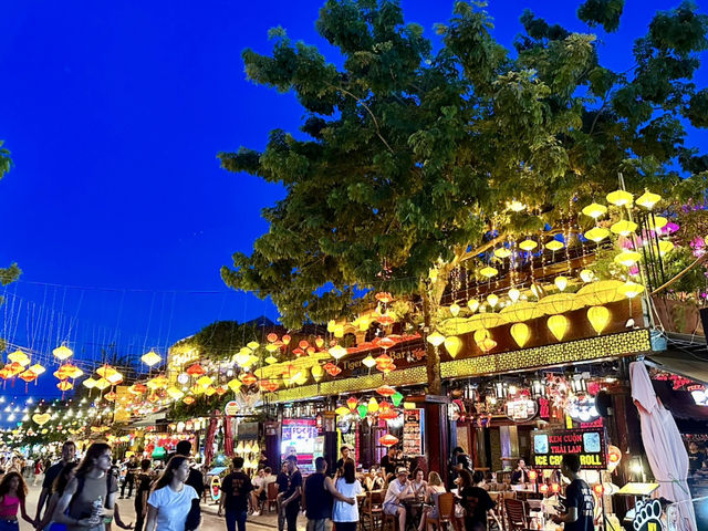 Riverside Magic🌙  🌙 Hội An Night Market – Lanterns, Lights & Timeless Charm ✨  If you’re visiting  Riverside Magic🌙  🌙 Hội An Night Market – Lanterns, Lights & Timeless Charm ✨  If you’re visiting