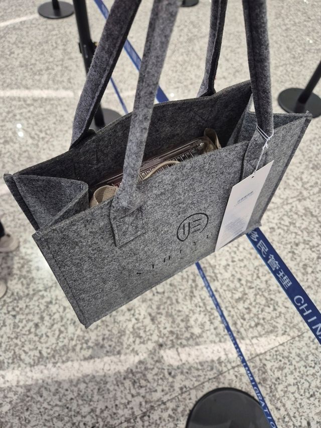 Chic Stays in Chengdu: RETURN Courtyard Hotel Review 🏨✨ Chic Stays in Chengdu: RETURN Courtyard Hotel Review 🏨✨