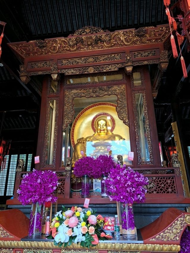 Longhua Temple เซี่ยงไฮ้ วัดเก่าแก่แห่งเมืองมังกร Longhua Temple เซี่ยงไฮ้ วัดเก่าแก่แห่งเมืองมังกร