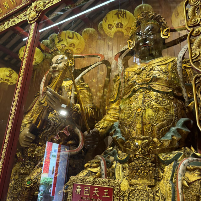 曼谷∣ MRT (BL29) 龍蓮寺∣ 曼谷最靈的華人寺