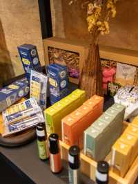 The Gallery: ศิลปะแห่งการให้ ณ Asiatique