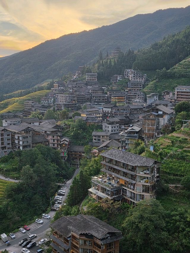 Деревня Пинъань на рисовых террасах Лунцзи: