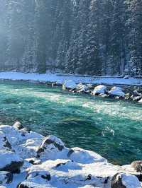 “Snow-Kissed Wonderland of Kanas Lake”