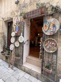 레체의 골목길 산책