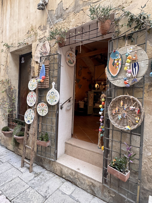 레체의 골목길 산책 레체의 골목길 산책