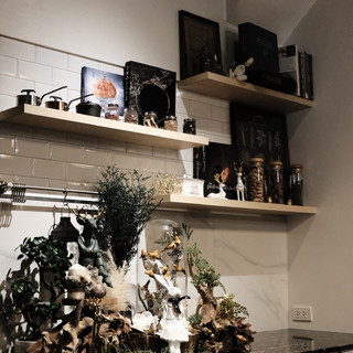 高級餐廳：為特殊場合提供精緻餐飲。
