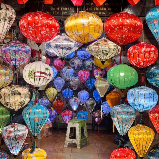 Enchanting Evenings in Hoi An Ancient Town 🏮 Enchanting Evenings in Hoi An Ancient Town 🏮