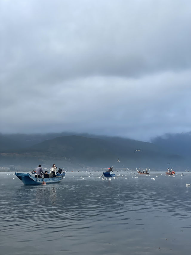 瀘沽湖晨霧|霧裡的湖光與水性楊花 瀘沽湖晨霧|霧裡的湖光與水性楊花