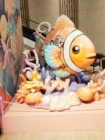 クマノミの立体オブジェ 「クマノミ親子」 作takuma 現代アート ユニークなクマノミの彫刻 | Trip.com プーケット