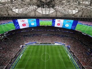 Best Place to Watch Football Vibes in Atlanta Mercedes-Benz Stadium 🏟️⚽