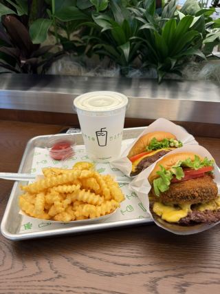 【ฟุกุโอกะ】ในที่สุดร้านเบอร์เกอร์ชื่อดังร้านนั้นก็มาเปิดที่ฮากาตะแล้ว!