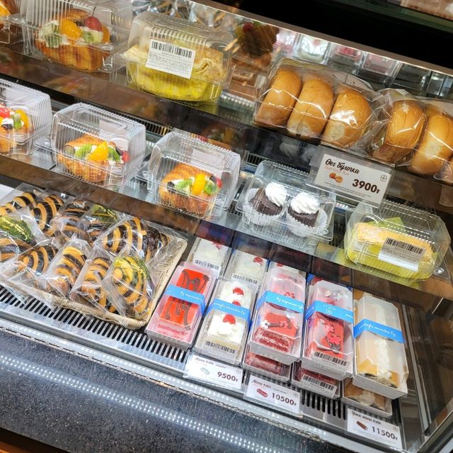 여행가는달 몽골 울란바토르의 오래된 빵집 Jur Ur House & Bakery