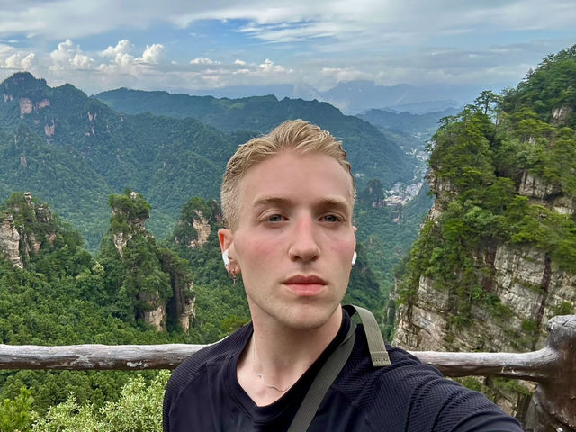 Exploring the Avatar World ⛰️🌏