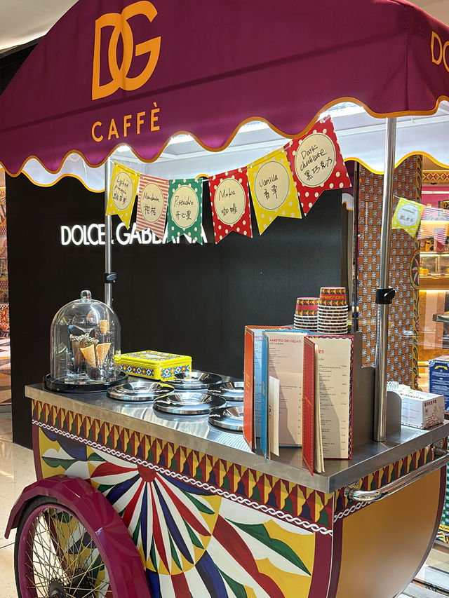 The Most Extra Coffee Break in Shanghai: DG Cafè by Dolce & Gabbana ☕✨