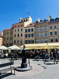 【ポーランド🇵🇱/メルヘンチックな旧市街と人魚の像】