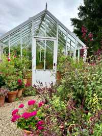 🌿 Rousham Gardens – England’s Timeless Landscape Escape