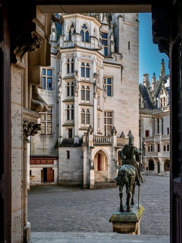 🏰 Pierrefonds Castle – A Fairytale Fortress Reborn