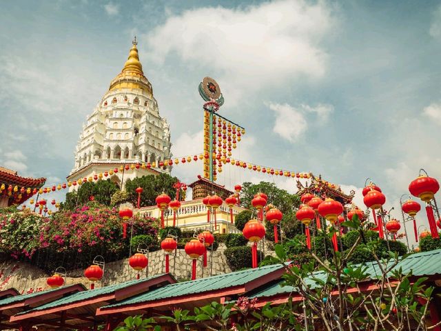 Kek Lok Si Temple: Penang’s Iconic Hilltop Sanctuary