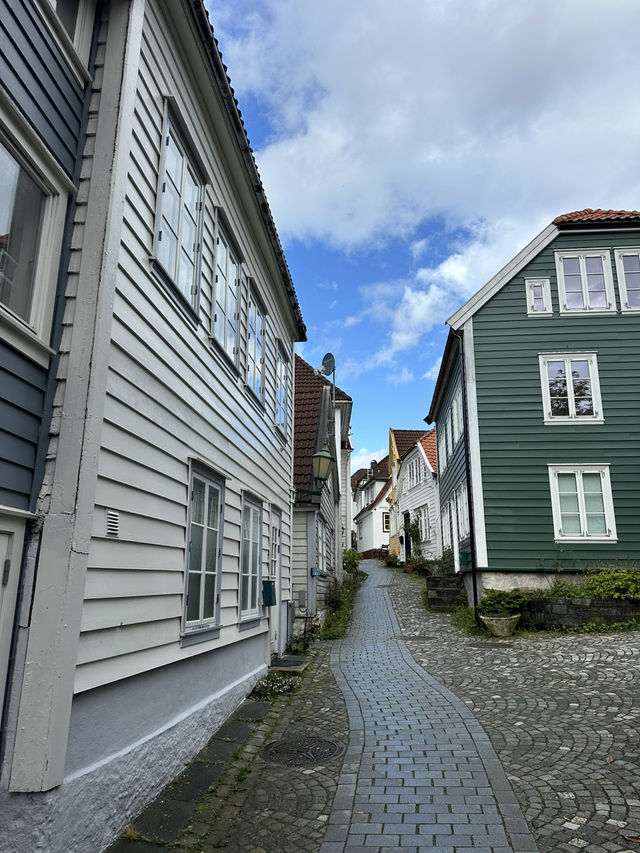 🌄 Bergen: Norway’s Gateway to Fjords
