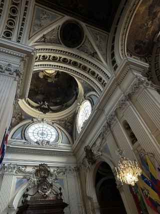 มหาวิหารพระแม่แห่งเสาหลัก เมืองซาราโกซา ⛪️✨