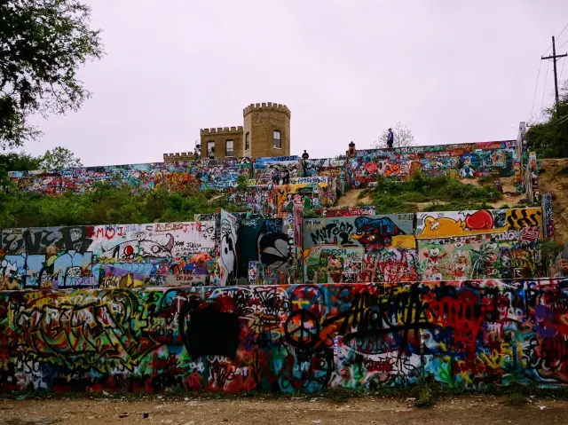 🌿 THE EMERALD ARTERY: Discovering the Sustainable Soul of San Antonio 🤠✨ 