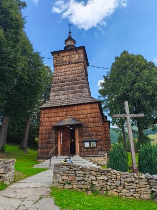 Эта скрытая деревянная церковь в Польше — словно из сказки 。