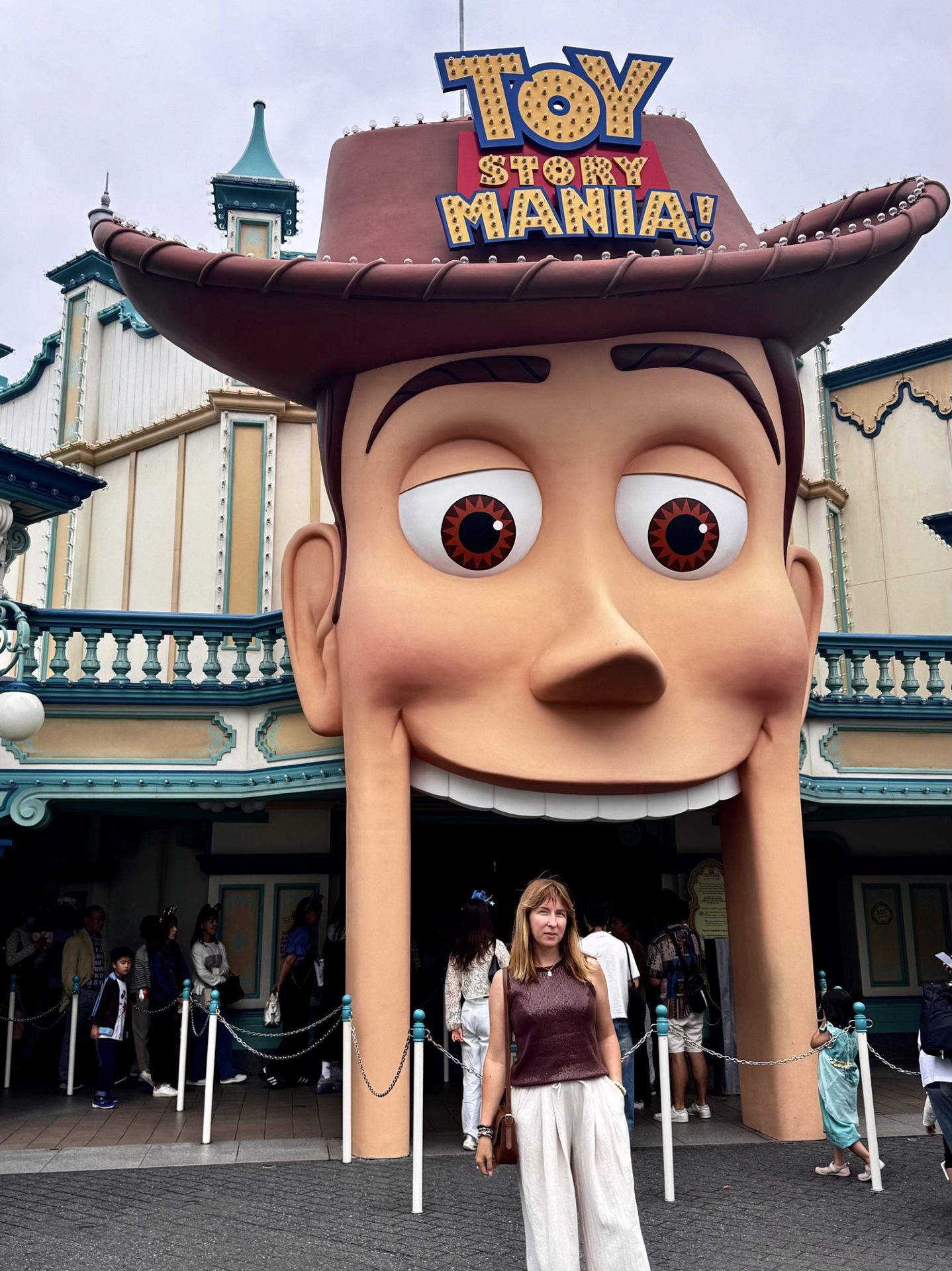 Tokyo DisneySea vs. Disneyland: Which One is For You?