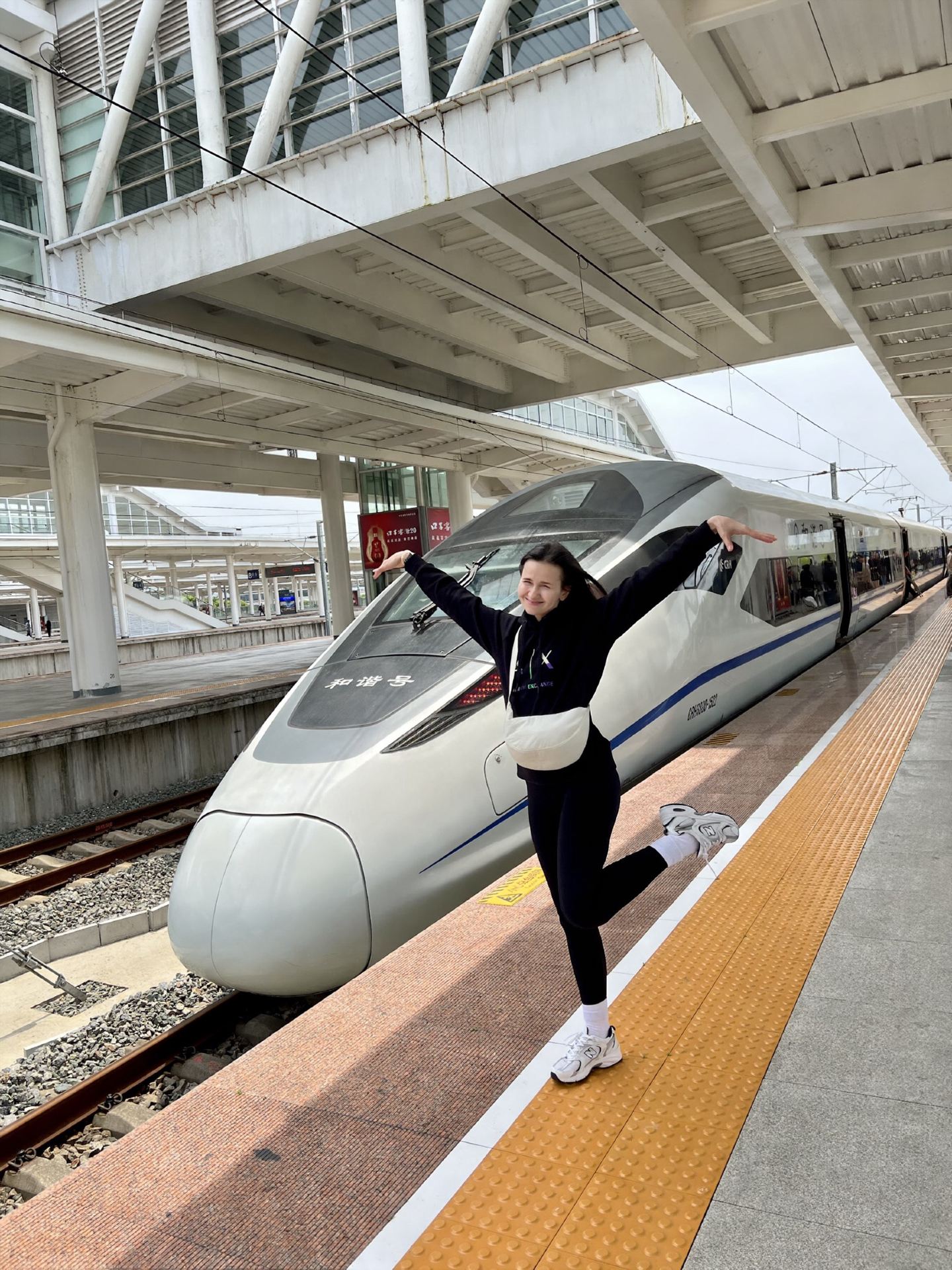 Our First High-Speed Train Ride in China: An Unexpected Business Class Upgrade! 🚄