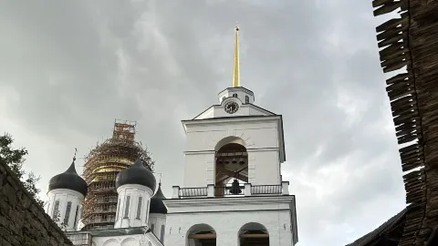 Pskov Krom and Trinity Cathedral: the heart of ancient northern Rus' — traveler post in Pskov