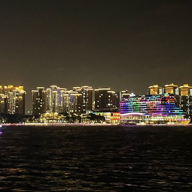 Night Cruise 🛳️on JINJI lake 🌊