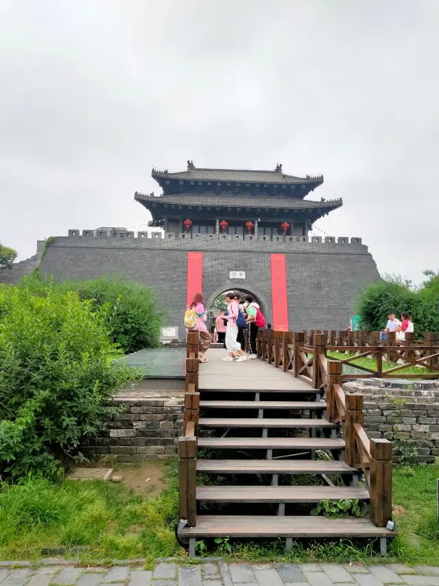 Yangzhou Dongguan Historical and Cultural Tourism Area