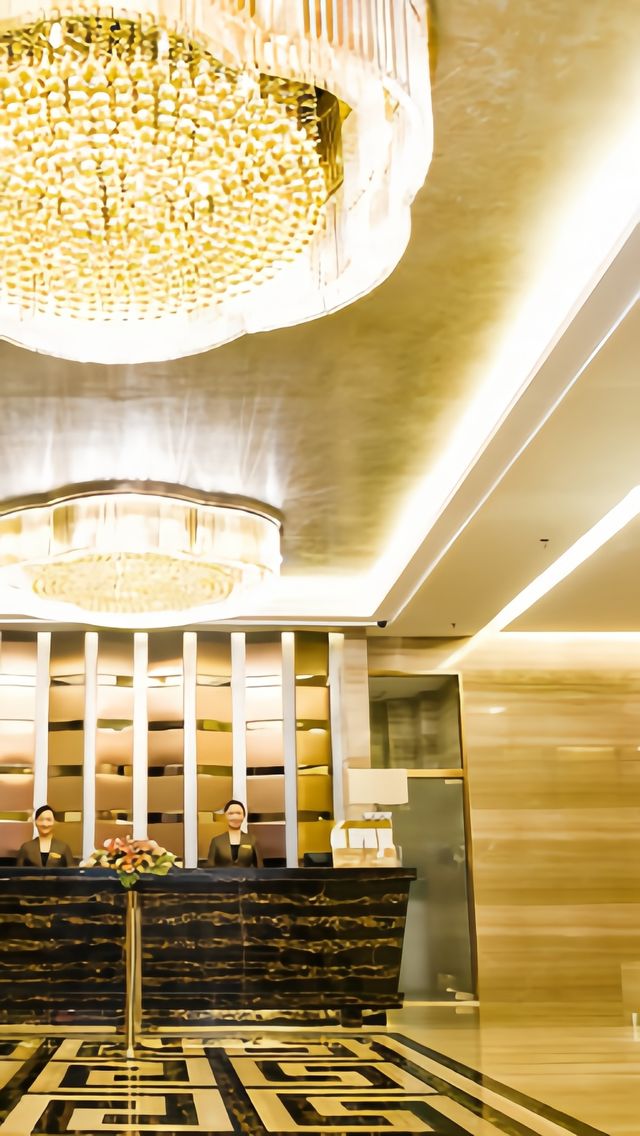 深圳福青龍華天假日酒店