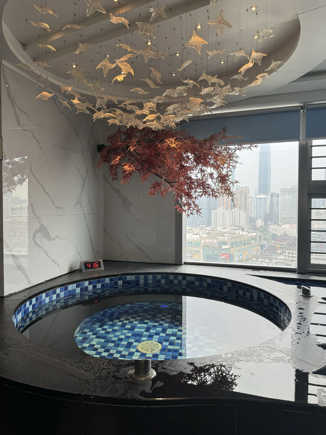 ☁️ 深圳東門超大型人氣高空水療會所