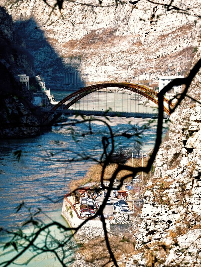 四川懸崖村，挑戰極限，探秘之旅