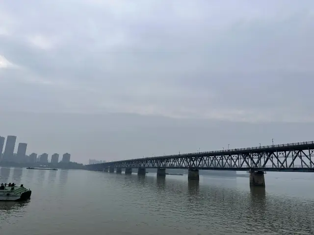 May Day Travel Destination Recommendation: Hangzhou Qiantang River | You must take a walk across the Qiantang River Bridge