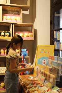 蟲洞書店-不止於書店。